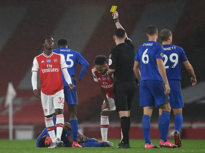 Framed Print : Arsenal's Eddie Nketiah Receives Yellow Card vs Leicester City (2019-20) Framed Print : Arsenal's Eddie Nketiah Receives Yellow Card vs Leicester City (2019-20)