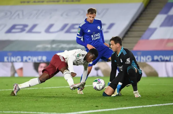 Framed Print : Arsenal's Eddie Nketiah Scores Second Goal in Carabao Cup Match Against Leicester City
