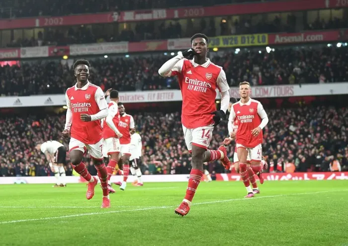 Framed Print : Arsenal's Eddie Nketiah Scores Thriller Against Manchester United in 2022-23 Premier League