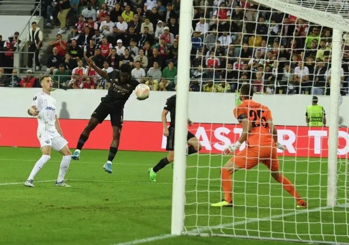 Framed Print : Arsenal's Eddie Nketiah Scores in UEFA Europa League Victory over FC Zurich