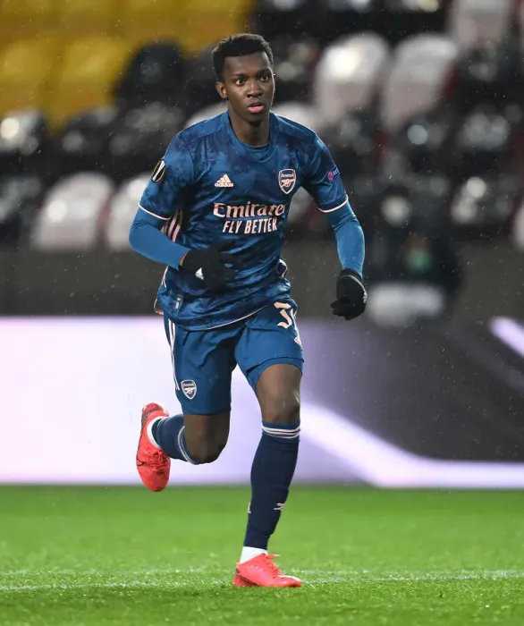 Framed Print : Arsenal's Eddie Nketiah in UEFA Europa League Quarterfinal Match against Slavia Praha in Prague (Behind Closed Doors)