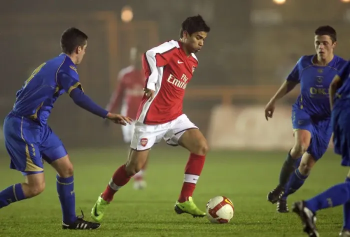 Framed Print : Arsenal's Eduardo Scores Twice Against Portsmouth's Richard Duffy: Arsenal Reserves 2:0 Portsmouth Reserves, Barclays Premier Reserve League, Underhill, Barnet, 16 / 12 / 08 Framed Print : Arsenal's Eduardo Scores Twice Against Portsmouth's Richard Duffy: Arsenal Reserves 2:0 Portsmouth Reserves, Barclays Premier Reserve League, Underhill, Barnet, 16 / 12 / 08