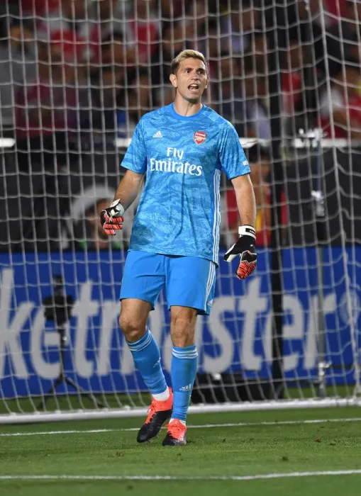 Framed Print : Arsenal's Emi Martinez Faces Off Against Bayern Munich in International Champions Cup Framed Print : Arsenal's Emi Martinez Faces Off Against Bayern Munich in International Champions Cup