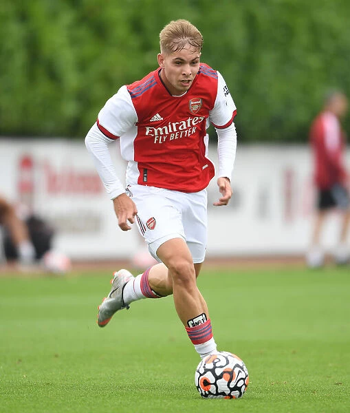 Arsenal's Emile Smith Rowe in Action during Arsenal's Pre-Season Training vs Millwall (2021)