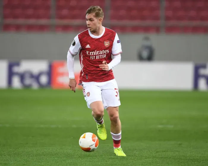 Framed Print : Arsenal's Emile Smith Rowe in Action against SL Benfica in UEFA Europa League Round of 32, Piraeus, Greece (February 2021)