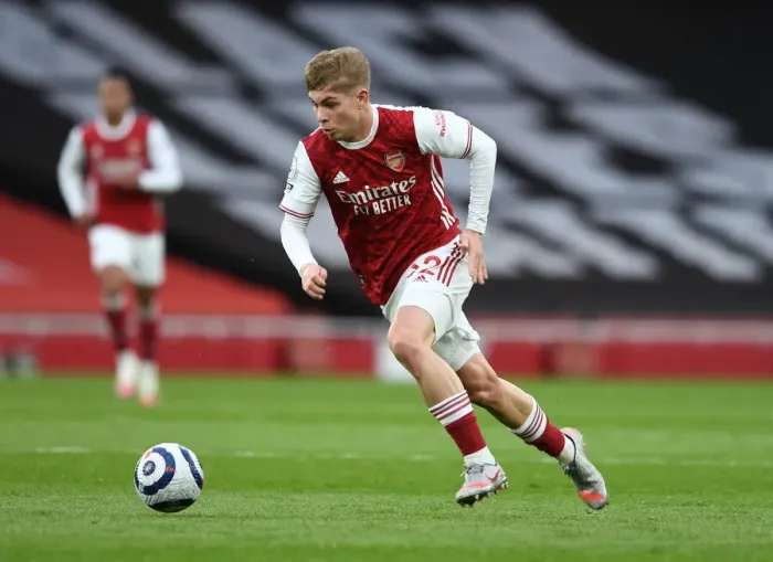 Framed Print : Arsenal's Emile Smith Rowe in Action Against Tottenham in the Premier League Framed Print : Arsenal's Emile Smith Rowe in Action Against Tottenham in the Premier League
