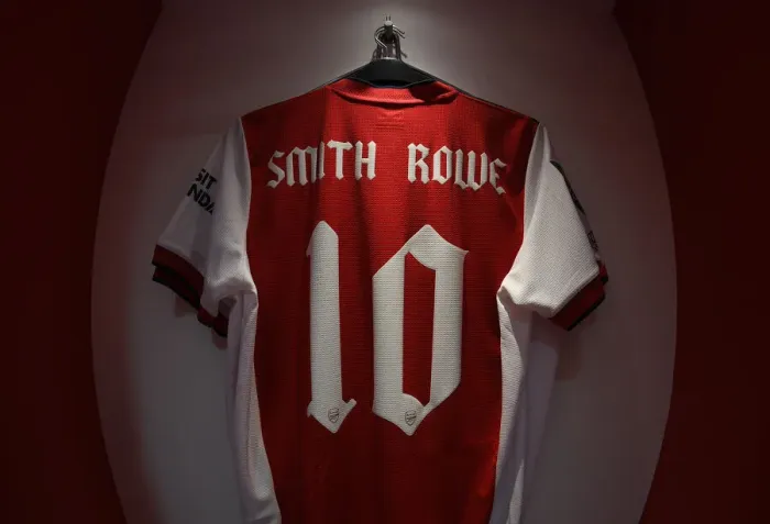 Framed Print : Arsenal's Emile Smith Rowe Prepares for Carabao Cup Showdown Against Leeds United Framed Print : Arsenal's Emile Smith Rowe Prepares for Carabao Cup Showdown Against Leeds United