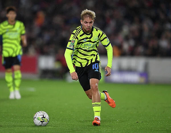 Arsenal's Emile Smith Rowe Shines in Carabao Cup Clash Against Brentford