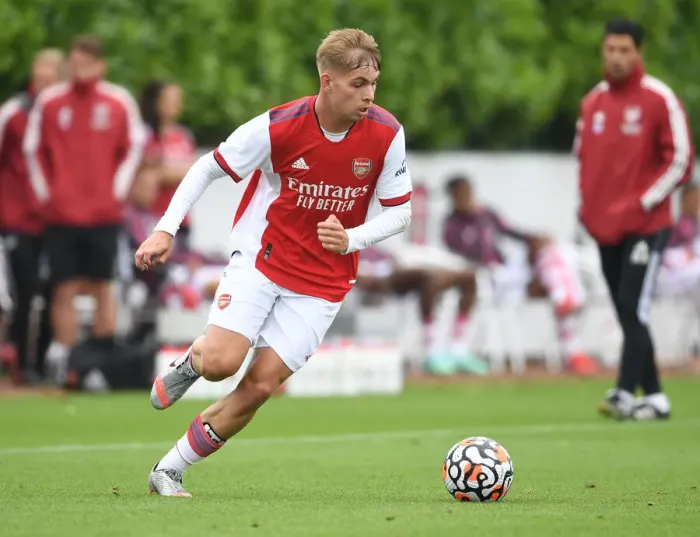 Framed Print : Arsenal's Emile Smith Rowe Shines in Pre-Season Friendly Against Millwall