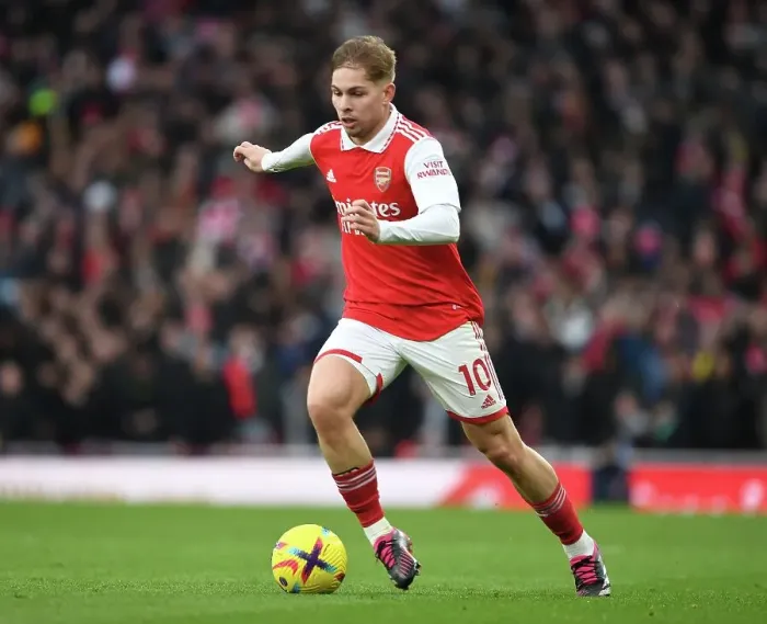 Framed Print : Arsenal's Emile Smith Rowe Shines in Premier League Clash Against AFC Bournemouth