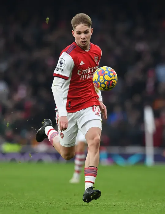 Framed Print : Arsenal's Emile Smith Rowe Shines in Premier League Clash Against Burnley Framed Print : Arsenal's Emile Smith Rowe Shines in Premier League Clash Against Burnley