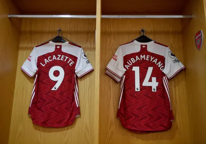 Framed Print : Arsenal's Empty Emirates: Lacazette and Aubameyang Prepare for Leicester Clash Amidst Pandemic Restrictions