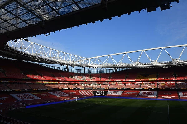 Arsenal's Emirates Stadium Awaits Molde FK in Europa League Clash