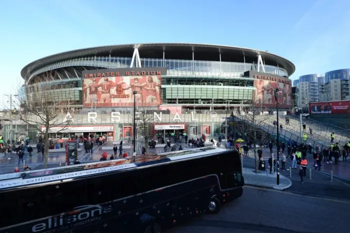 Framed Print : Arsenal's Emirates Stadium: Pre-Match Arrival (Arsenal vs. West Bromwich Albion, 2016-17)