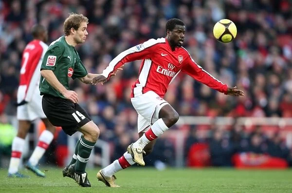 Arsenal's Emmanuel Eboue Shines in 3:1 FA Cup Victory over Plymouth Argyle, 3 / 1 / 09