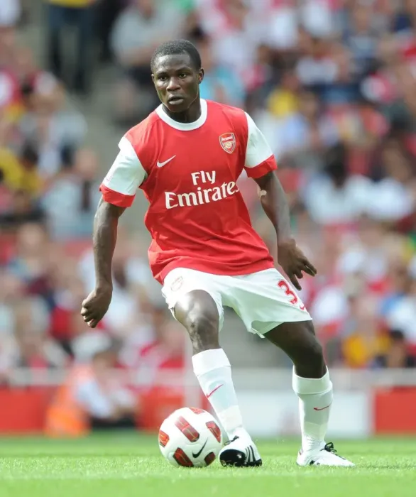 Framed Print : Arsenal's Emmanuel Frimpong Faces Off Against AC Milan in Emirates Cup Pre-Season Clash Framed Print : Arsenal's Emmanuel Frimpong Faces Off Against AC Milan in Emirates Cup Pre-Season Clash