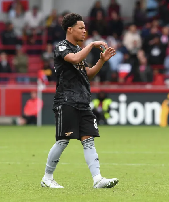 Framed Print : Arsenal's Ethan Nwaneri Shines in Brentford Showdown - Premier League 2022-23 Framed Print : Arsenal's Ethan Nwaneri Shines in Brentford Showdown - Premier League 2022-23