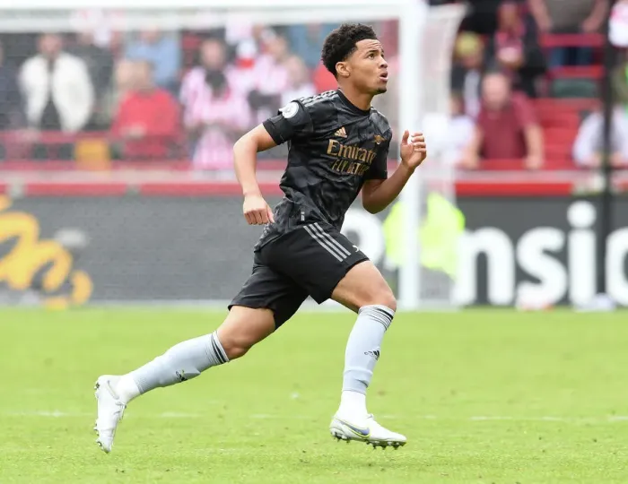 Framed Print : Arsenal's Ethan Nwaneri Shines in Brentford's Premier League Showdown Framed Print : Arsenal's Ethan Nwaneri Shines in Brentford's Premier League Showdown