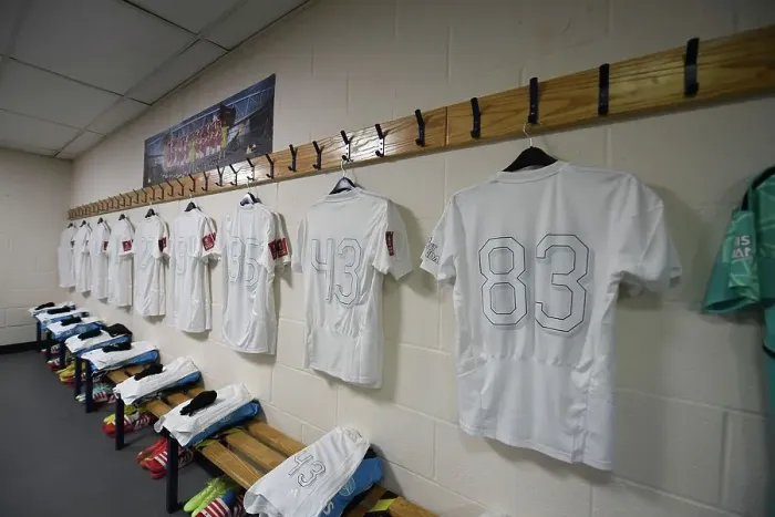 Framed Print : Arsenal's Ethan Nwaneri's Shirt in Oxford United's FA Cup Dressing Room (2023) Framed Print : Arsenal's Ethan Nwaneri's Shirt in Oxford United's FA Cup Dressing Room (2023)
