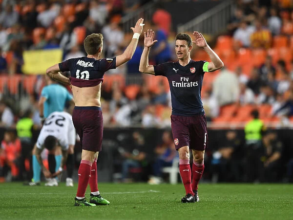 Arsenal's Europa League Victory: Koscielny and Monreal's Jubilant Reaction to the Decisive Fourth Goal vs Valencia (2018-19)