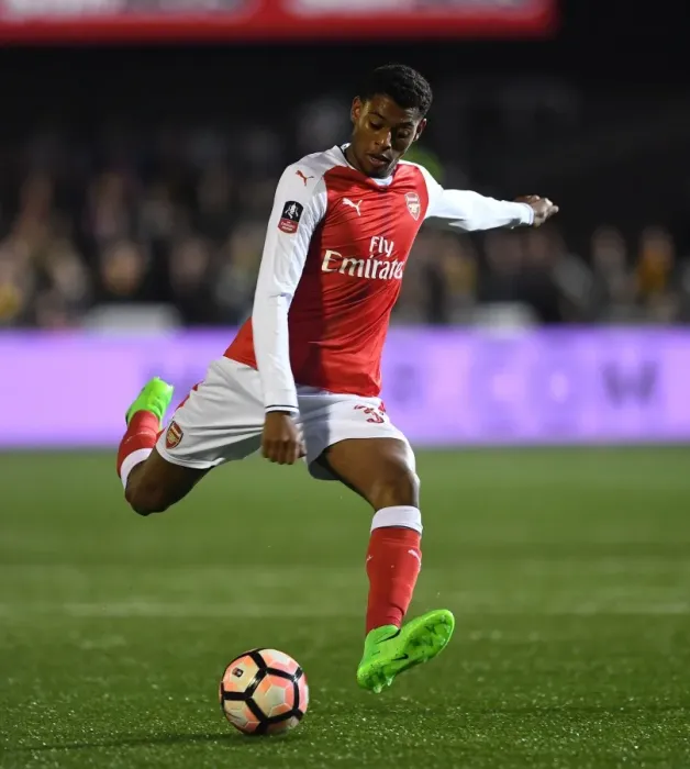 Framed Print : Arsenal's FA Cup Challenge: Overcoming Sutton United