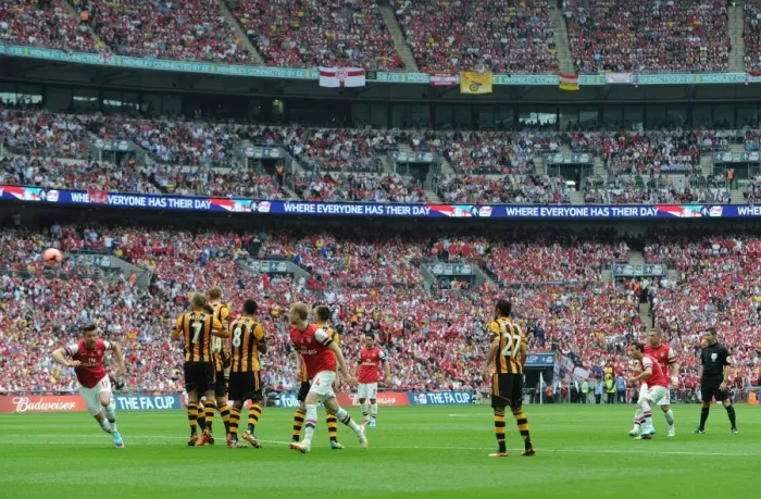 Framed Print : Arsenal's FA Cup Final Triumph: Santi Cazorla's Stunning Free Kick vs Hull City (2014)