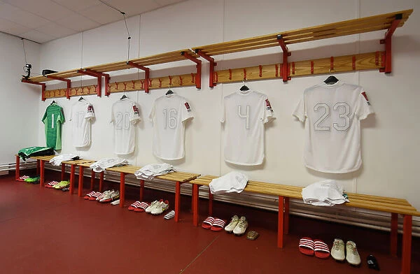 Arsenal's FA Cup Preparations: An Exclusive Look at Arsenal's Changing Room at Nottingham Forest's City Ground
