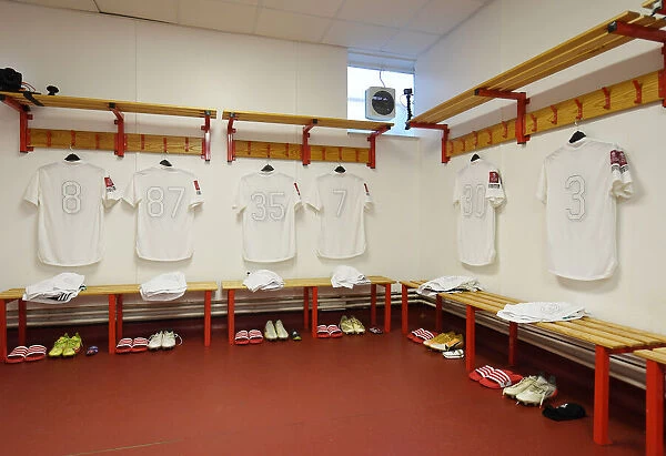 Arsenal's FA Cup Preparations: A Peek into Nottingham Forest's City Ground Dressing Room