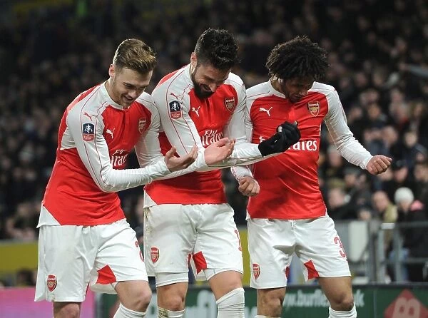Arsenal's FA Cup Triumph: Giroud, Chambers, and Elneny Celebrate Goal Against Hull City (15 / 16)