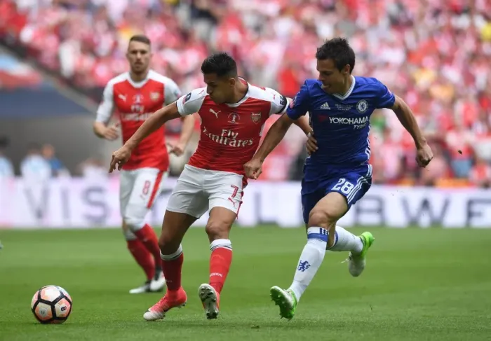 Framed Print : Arsenal's FA Cup Triumph: Sanchez vs. Azpilicueta (2017) - Arsenal 2:1 Chelsea