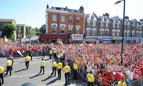 Arsenal's FA Cup Victory: Triumphant Parade Through London, 2014