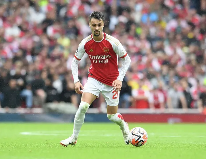 Framed Print : Arsenal's Fabio Vieira Shines: Gunners Kick Off 2023-24 Premier League with Win over Fulham