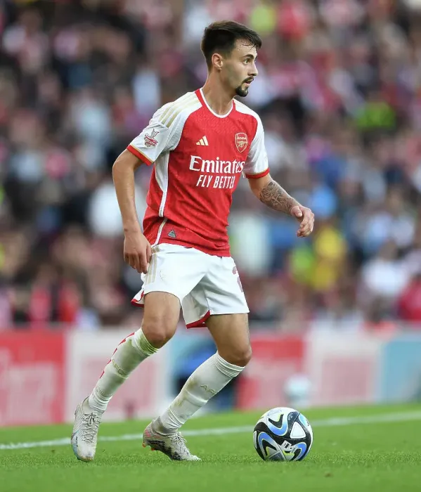Framed Print : Arsenal's Fabio Vieira Stars in Emirates Cup: Arsenal 1-1 AS Monaco (2023-24) Framed Print : Arsenal's Fabio Vieira Stars in Emirates Cup: Arsenal 1-1 AS Monaco (2023-24)