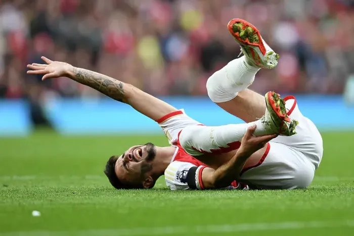 Framed Print : Arsenal's Fabio Vieira Suffers Injury in Arsenal v Sheffield United Premier League Clash (2023-24)