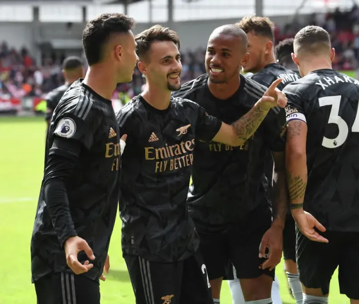 Framed Print : Arsenal's Fabio Vieira and Teammates Celebrate Goal Against Brentford in 2022-23 Premier League