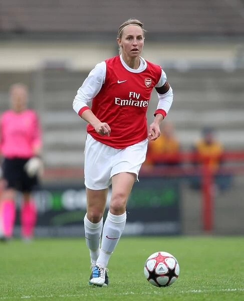 Arsenal's Faye White Leads Arsenal Ladies to Historic 9-0 Victory in UEFA Women's Champions League