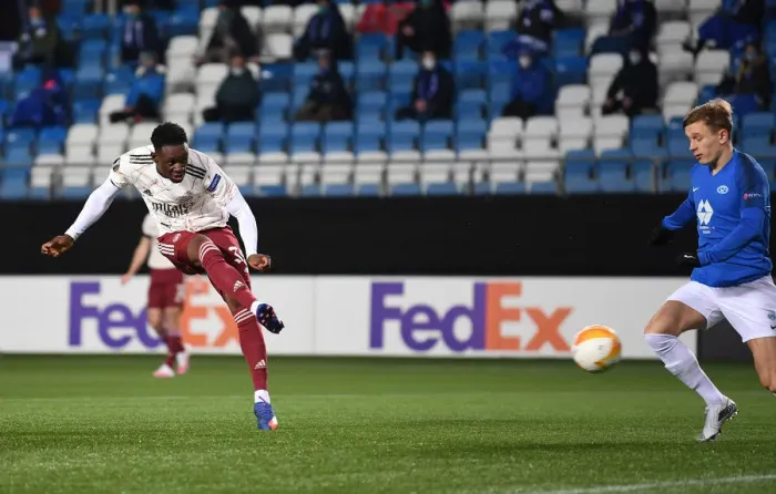 Framed Print : Arsenal's Flo Balogun Scores Third Goal in Europa League Victory over Molde FK