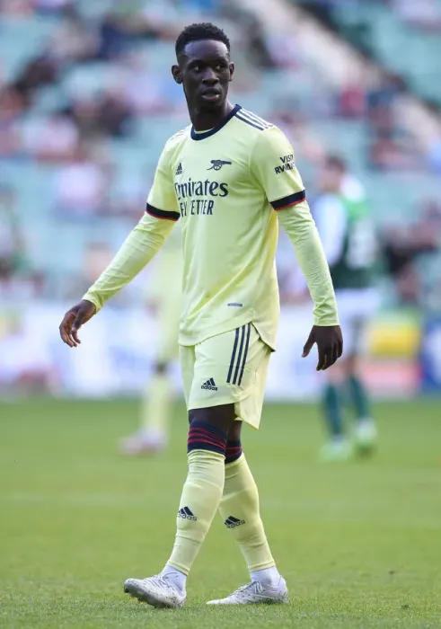 Framed Print : Arsenal's Flo Balogun Shines in Pre-Season Friendly against Hibernian Framed Print : Arsenal's Flo Balogun Shines in Pre-Season Friendly against Hibernian