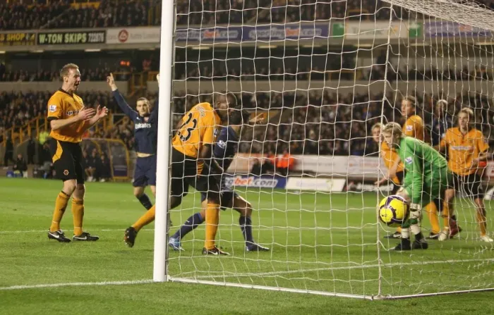 Framed Print : Arsenal's Fortune: Zubar's Own Goal Seals 4-1 Victory Over Wolves Framed Print : Arsenal's Fortune: Zubar's Own Goal Seals 4-1 Victory Over Wolves