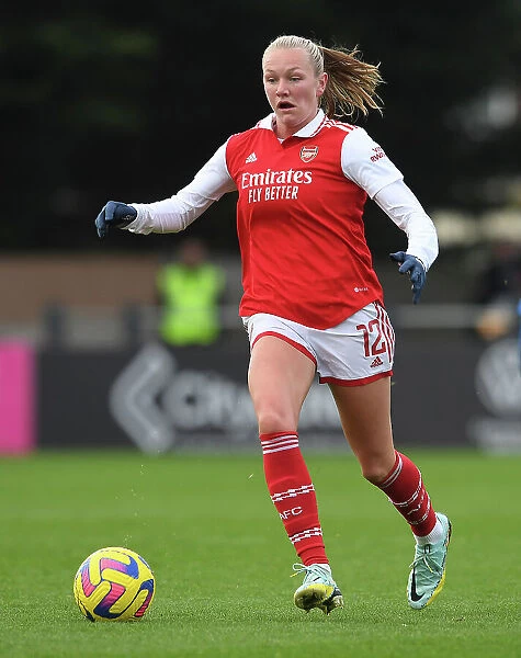 Arsenal's Frida Maanum in Action: Arsenal Women vs. Everton Women (2022-23)