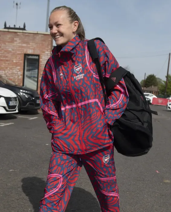 Framed Print : Arsenal's Frida Maanum Arrives for FA Cup Semi-Final Showdown against Chelsea