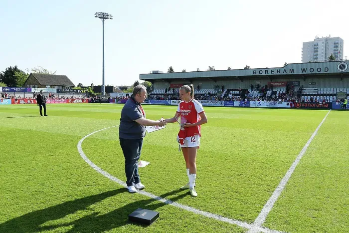 Framed Print : Arsenal's Frida Maanum Receives Player of the Season Award after Arsenal Women's Victory over Aston Villa Framed Print : Arsenal's Frida Maanum Receives Player of the Season Award after Arsenal Women's Victory over Aston Villa