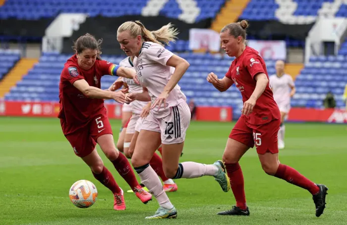 Framed Print : Arsenal's Frida Maanum Scores Past Liverpool's Defense in FA WSL Clash