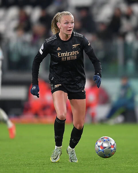 Arsenal's Frida Maanum Shines in Thrilling Group C Clash against Juventus in the UEFA Women's Champions League