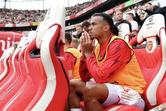 Framed Print : Arsenal's Gabriel Awaits Action: Arsenal FC vs Fulham FC, Premier League 2023-24