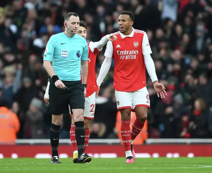 Framed Print : Arsenal's Gabriel Discusses with Referee during Arsenal vs. AFC Bournemouth Premier League Match, 2022-23
