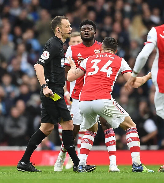 Arsenal's Gabriel Dismissed: Red Card Shocks Arsenal vs Manchester City