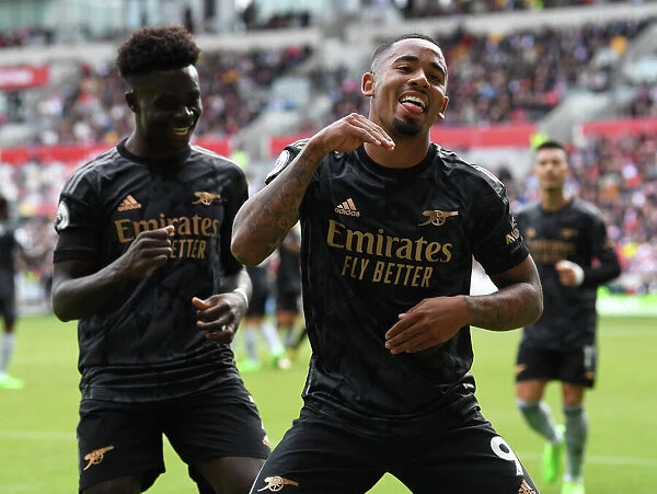 Arsenal's Gabriel Jesus and Bukayo Saka Celebrate Second Goal Against Brentford (2022-23 Premier League)