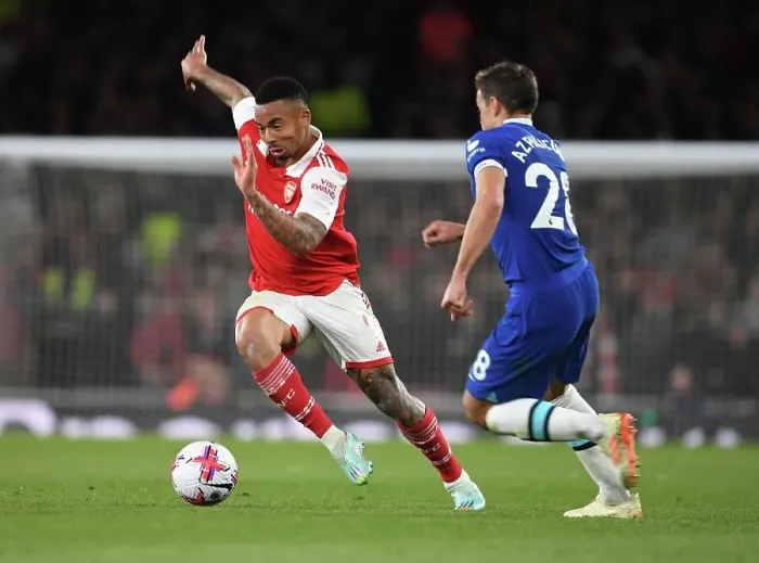 Framed Print : Arsenal's Gabriel Jesus Outmaneuvers Chelsea's Azpillicueta in Thrilling Premier League Clash