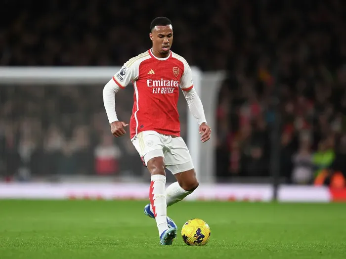 Framed Print : Arsenal's Gabriel Magalhaes in Action Against West Ham United (2023-24)